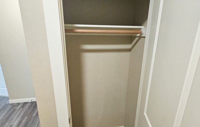 1 bed, 1 bath, 707 sqft, $1,550, Unit 202