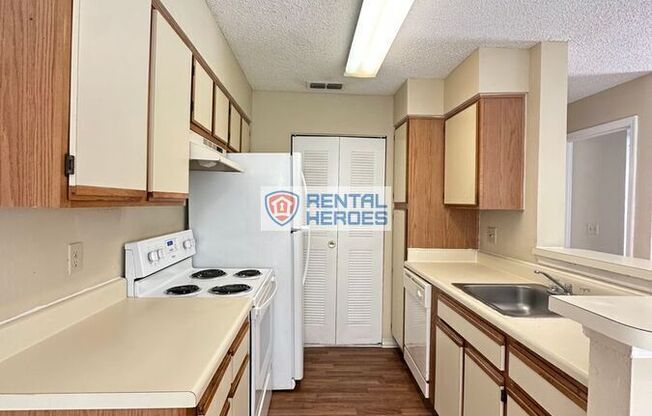 1059 S. Hiawassee Rd. #1823