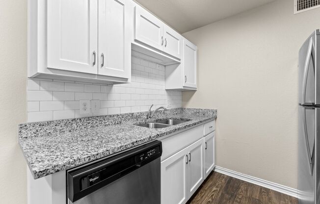 1 bed, 1 bath, 711 sqft, $925, Unit 3530C