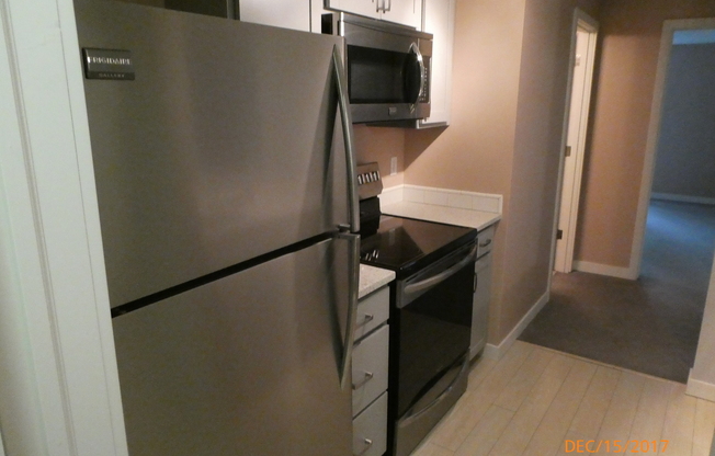 New Remodeled 1 Bed 1 Bath Condo Across from Microsoft.
