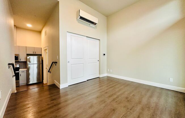 1 bed, 1 bath, 453 sqft, $2,050, Unit 4th #405