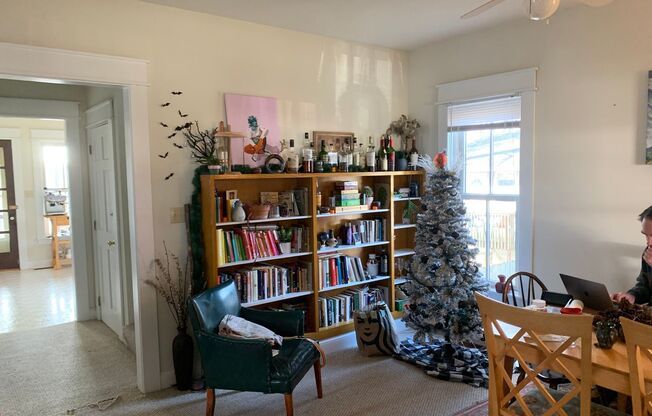 Spacious 3 bed/3 bath Home near Switchyard Park!