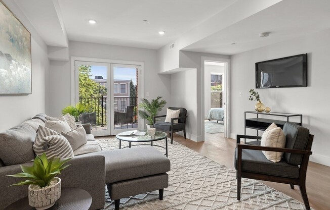 321 W BROADWAY
