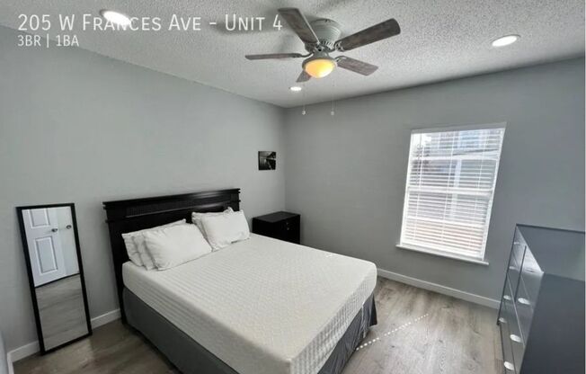 3 beds, 1 bath, 1,046 sqft, $2,700