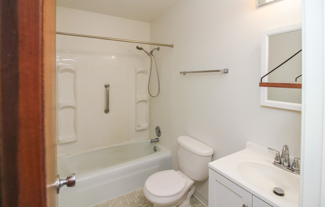 1 bed, 1 bath, 482 sqft, $745, Unit 117