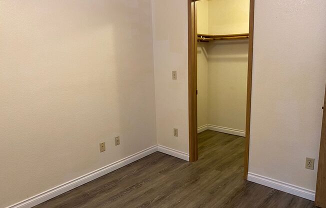 3 beds, 1.5 baths, $2,795, Unit 9