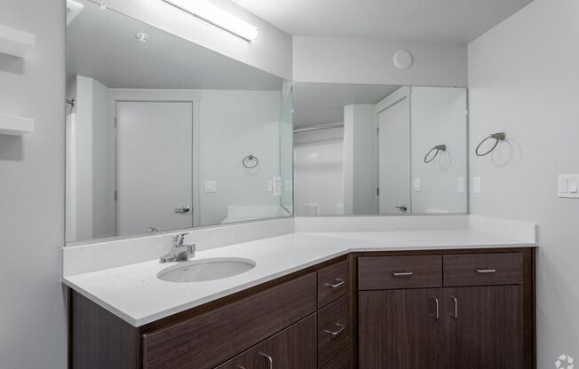 2 beds, 2 baths, 800 sqft, $1,900, Unit A204