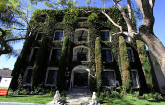 Burnside Villas Apartments...New York Style and Charm...CALL NOW!