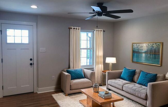 2 beds, 1.5 baths, $2,800