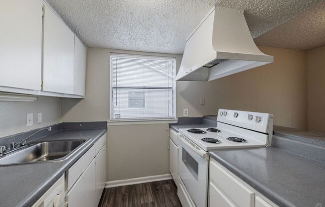 1 bed, 1 bath, 743 sqft, $895, Unit 2-09F