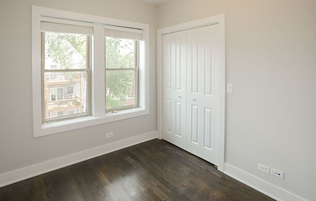 2 beds, 1 bath, 755 sqft, $2,675, Unit 3919-2E
