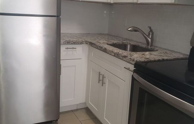 2 beds, 1 bath, 900 sqft, $1,895, Unit 217