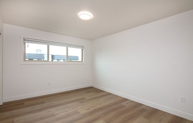 2 beds, 1 bath, 867 sqft, $3,225, Unit 102