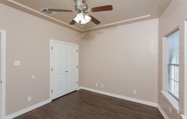 3 beds, 2 baths, $1,900