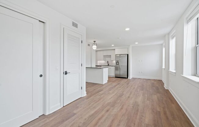 Studio, 1 bath, 576 sqft, $2,295, Unit 1003