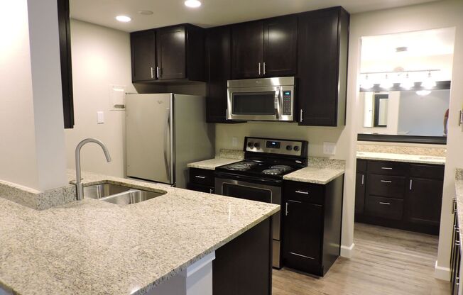 1 bed, 1 bath, 690 sqft, $1,880, Unit 1205