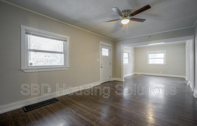 1211 S MAYWOOD AVE