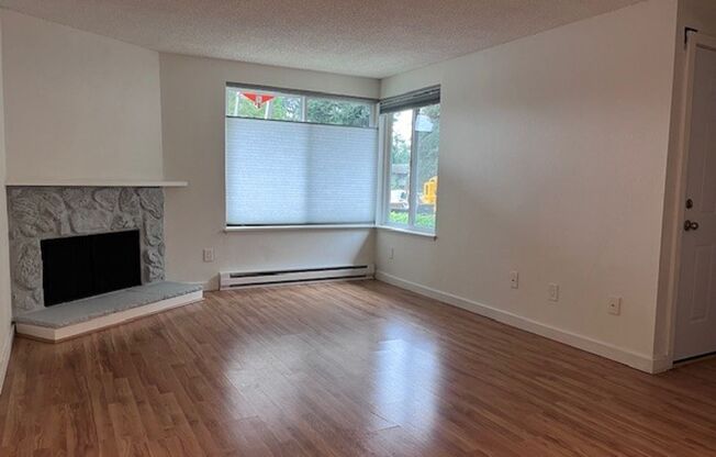 Charming 1 bedroom 1 bath Condo in Federal Way