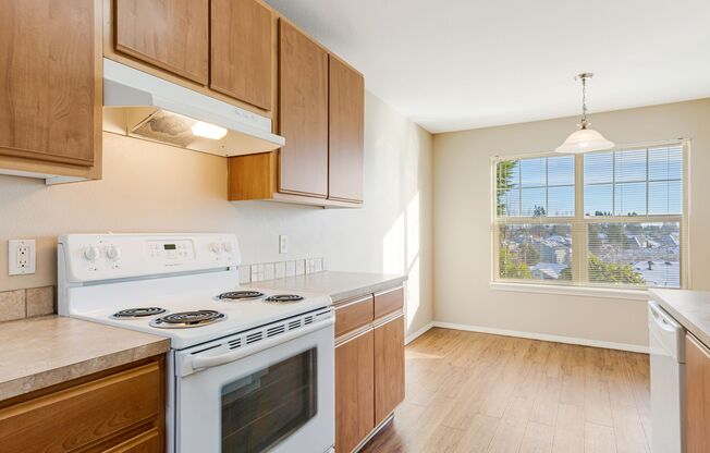2 beds, 2 baths, 1,015 sqft, $1,650, Unit 1236-304