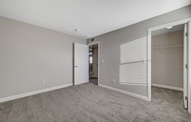 3 beds, 2 baths, $1,495, Unit # 2065