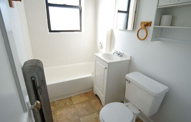 1 bed, 1 bath, 622 sqft, $1,995, Unit 2334-3A