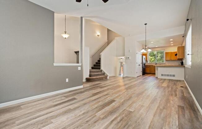4415 WOLCOTT DR