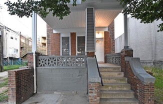 2402 LAKEVIEW AVE