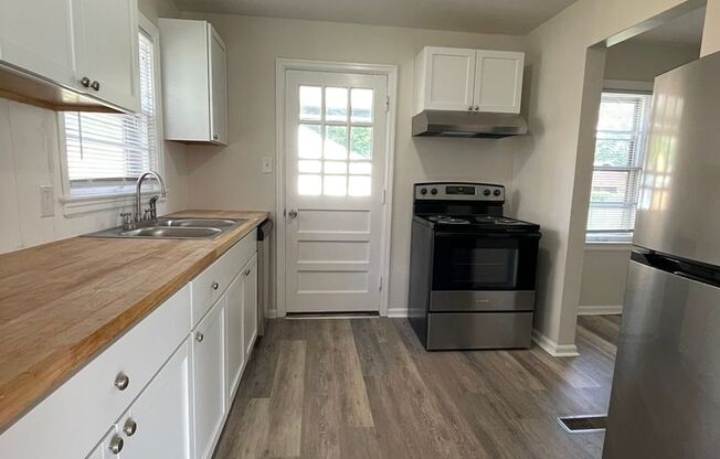 COME RELAX IN YOUR NEW HOME! -First Month's Rent Free!!!