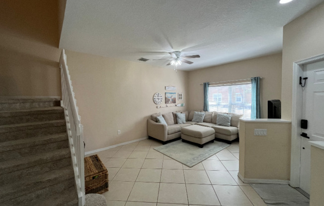 126 LK MONTEREY CIR