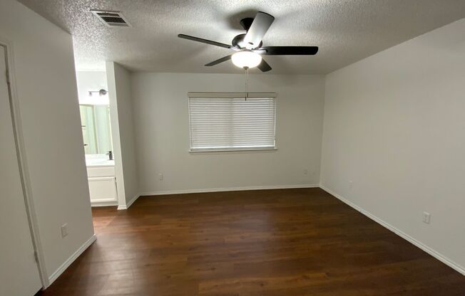 2 beds, 2 baths, 989 sqft, $1,715, Unit 11610B