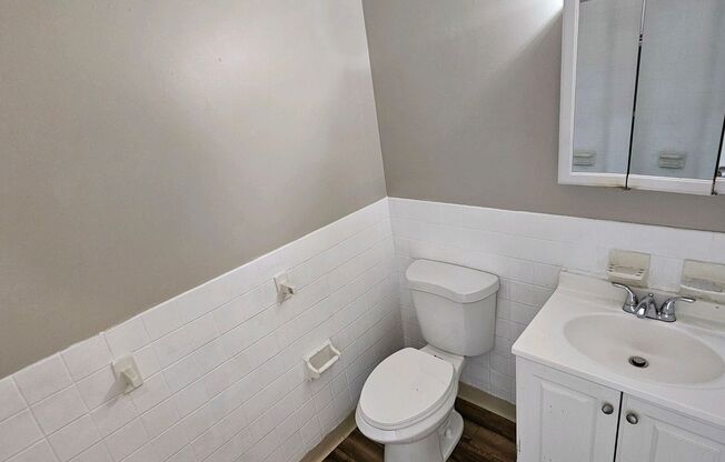 Studio, 1 bath, $916, Unit 200