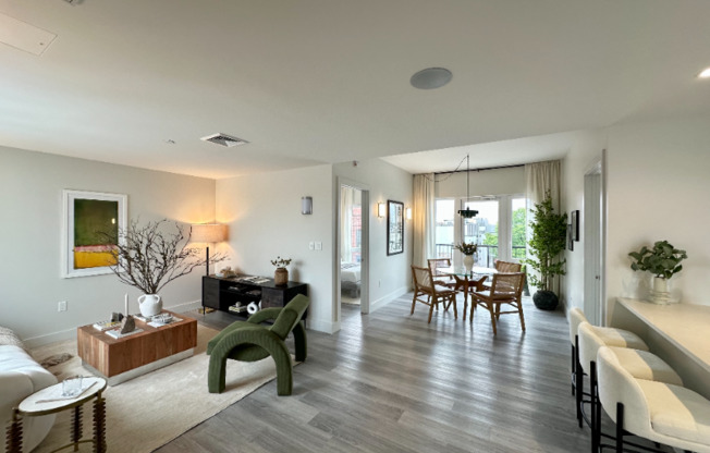 2605 SNYDER AVE