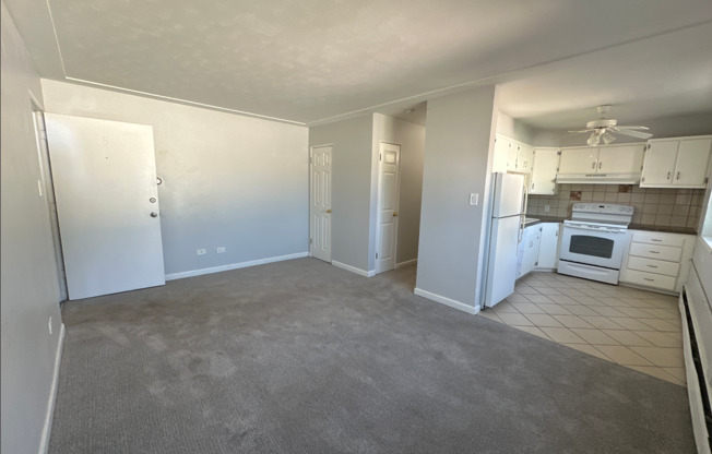 1 bed, 1 bath, 600 sqft, $1,050, Unit 6