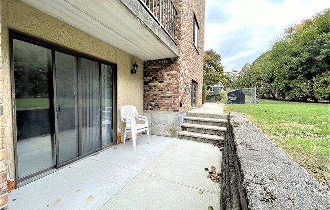 555 MAIN ST
