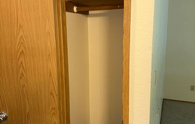 2 beds, 1 bath, 900 sqft, $1,429, Unit 85H