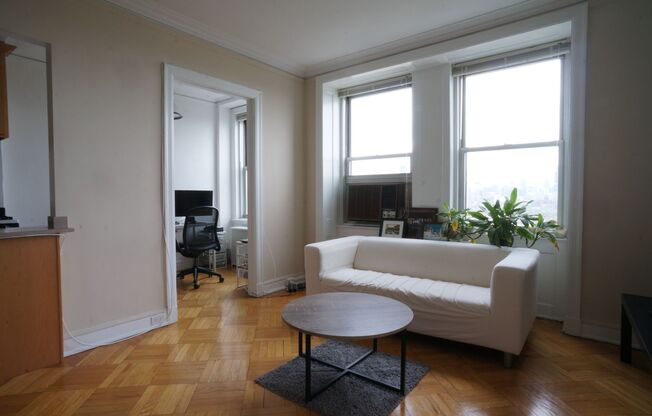 Studio, 1 bath, $1,595, Unit 1704