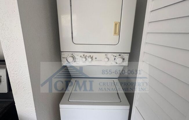 2 beds, 2 baths, 827 sqft, $1,995, Unit 568