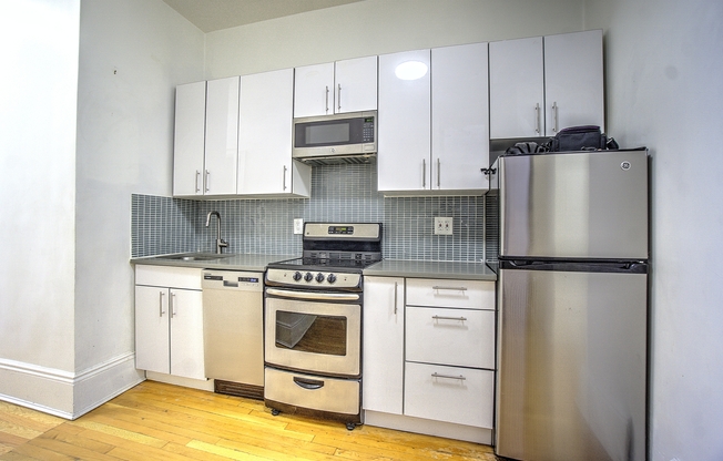 445 E 78 ST
