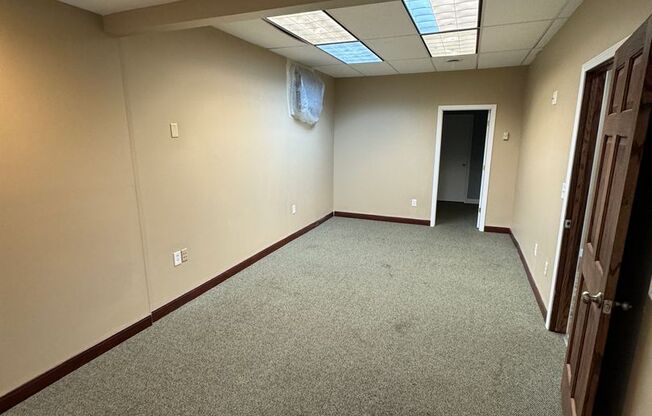 Studio, , $1,600, Unit Office 1