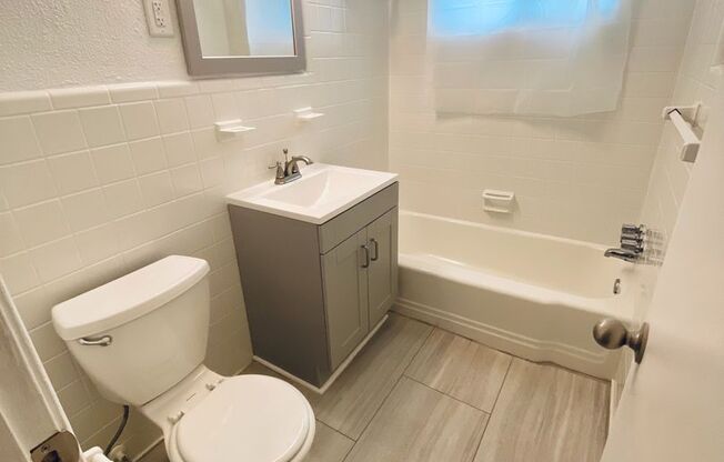 1 bed, 1 bath, 675 sqft, $1,425, Unit B10