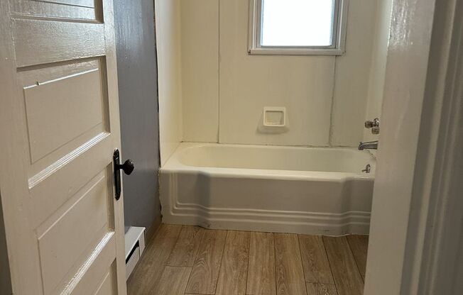 318 West College Ave