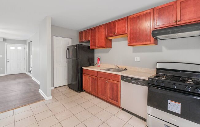 Beautiful 3BR/1BA Townhome in Severn!
