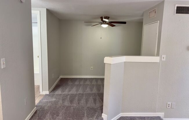 Studio, 1 bath, 450 sqft, $925, Unit 102