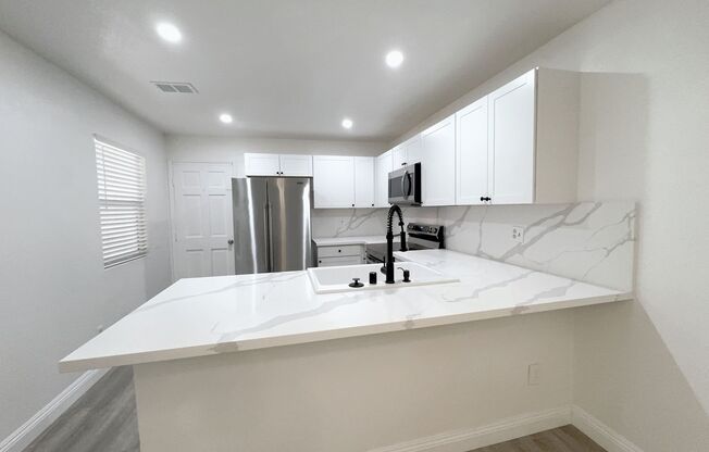2 bedroom 2.5 bath 1 garage 1 carport townhouse