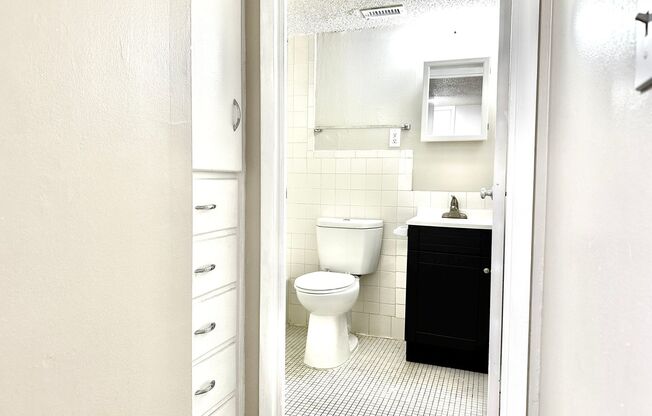 Studio, 1 bath, 434 sqft, $895, Unit 2209