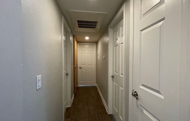 2 beds, 2 baths, 850 sqft, $3,060, Unit 813-08