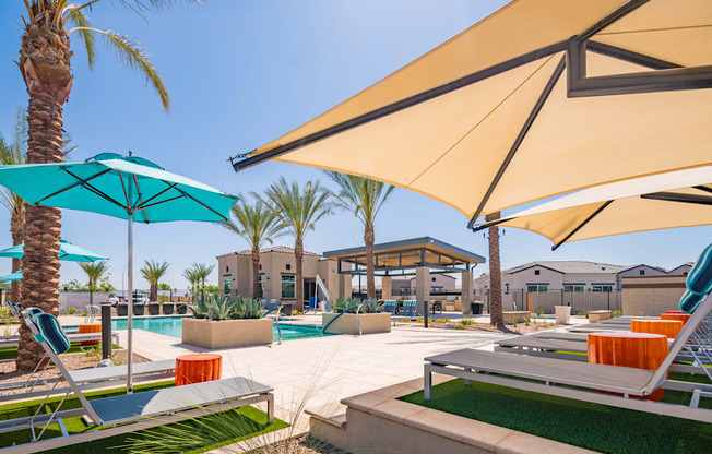 Outdoor Lounge Area at Avilla Palomino, Glendale, AZ 85302
