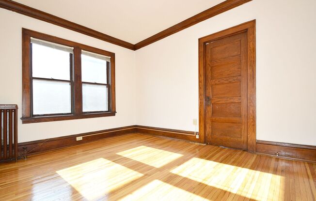 1 bed, 1 bath, 410 sqft, $905, Unit 11 - 38