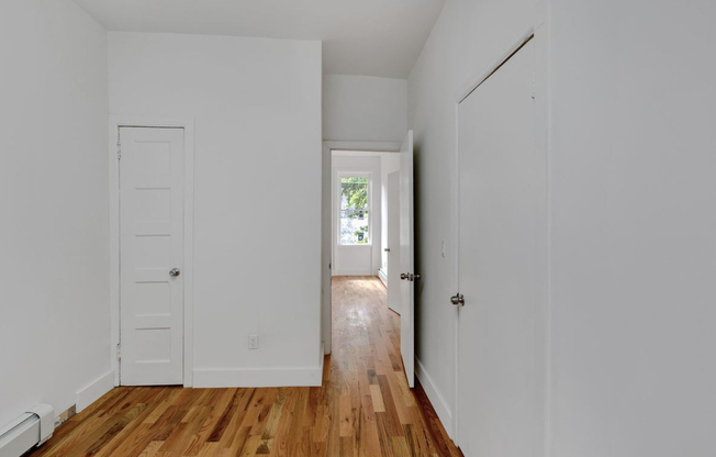 360 LEWIS AVE