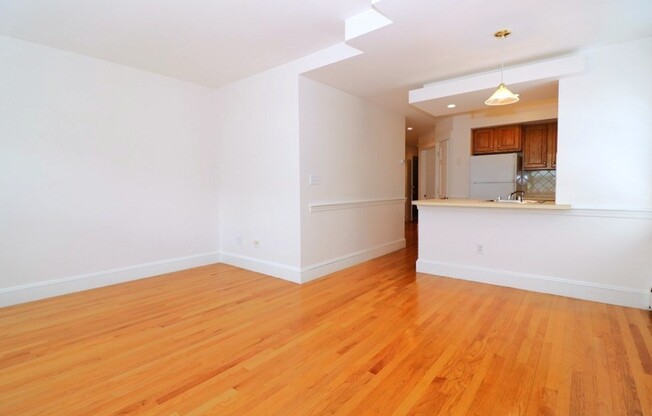30 UPLAND RD